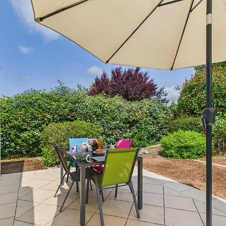 Jolie Maison Pour 4 Personnes Avec Jardin