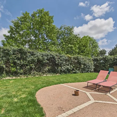 Jolie Maison Pour 4 Personnes Avec Jardin סן-ונסן-סור-ז'אר