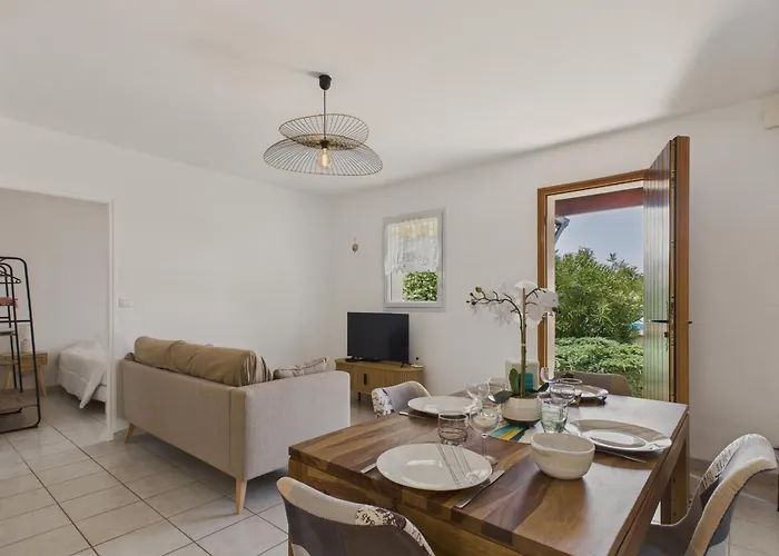 بيت للعطل Jolie Maison Pour 4 Personnes Avec Jardin *